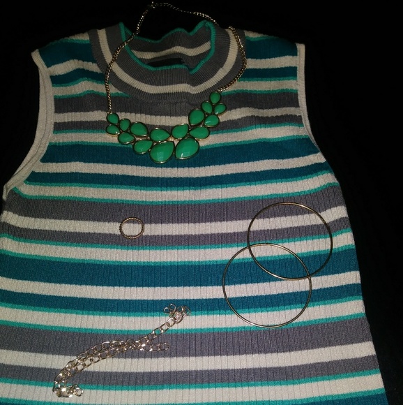 Crop Top - Picture 5 of 7